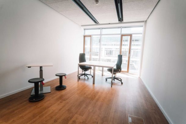 Hier sind Bilder aus dem Inkubator zu sehen