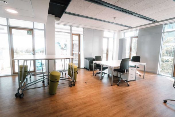 Hier sind Bilder aus dem Inkubator zu sehen