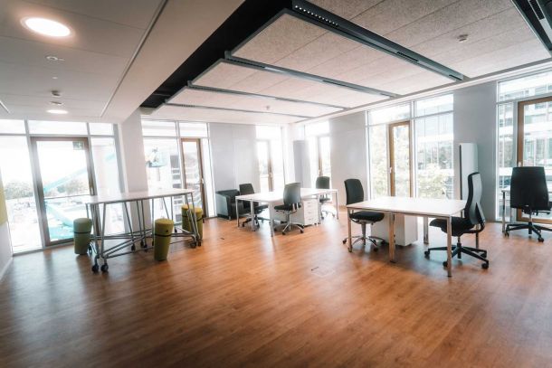 Hier sind Bilder aus dem Inkubator zu sehen