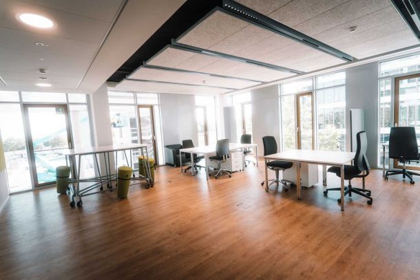 Hier sind Bilder aus dem Inkubator zu sehen